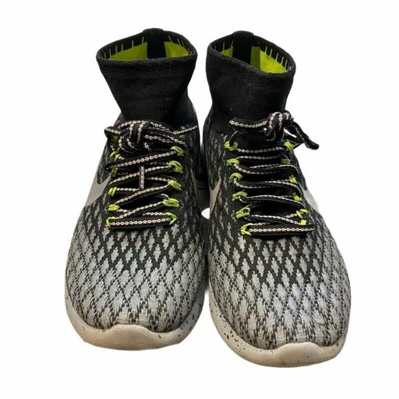 Nike Womens Lunarepic Flyknit Shield Running Shoes - Picture 2 of 7